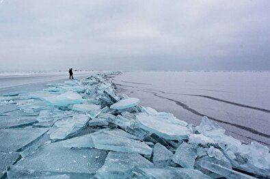دریای خزر یخ زد!
