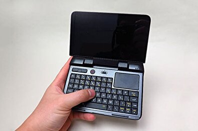 کوچک ترین لپ تاپ جهان در ابعادی باورنکردنی!
