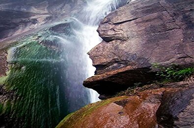 آبشاری از جنس زیبایی