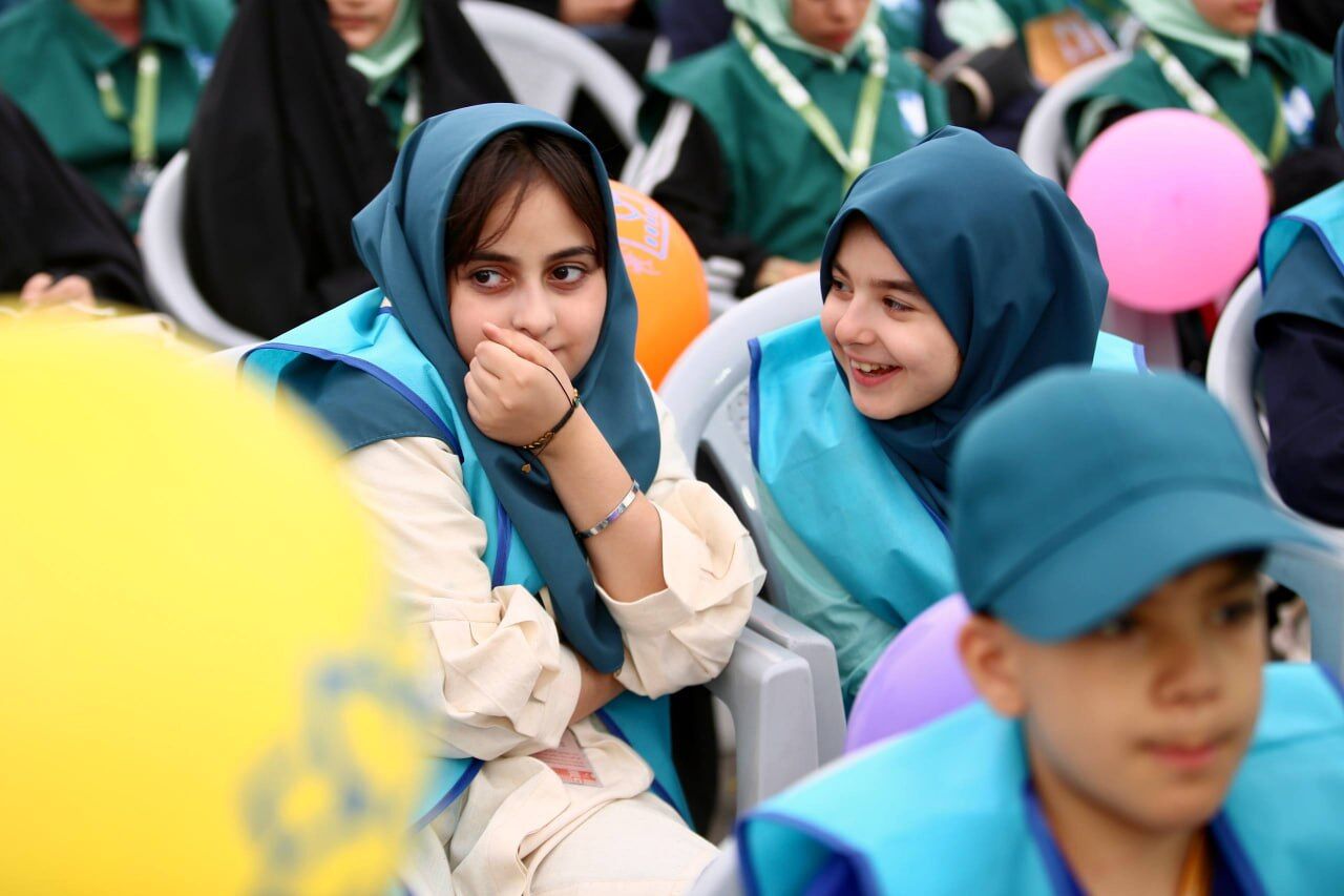 چهرهها در انتظار پروانهها