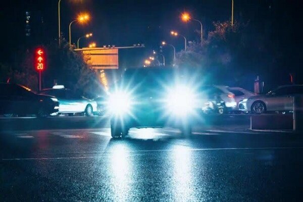 برخورد قاطع با خودروهای زنوندار در جادههای اصفهان